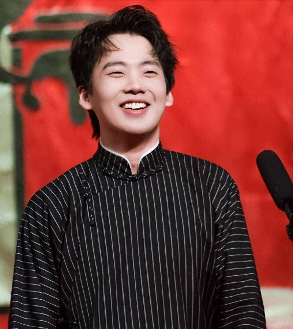 如今郭德纲才明白,原来儿子郭麒麟的"懂事",是对他最狠的报复_教育