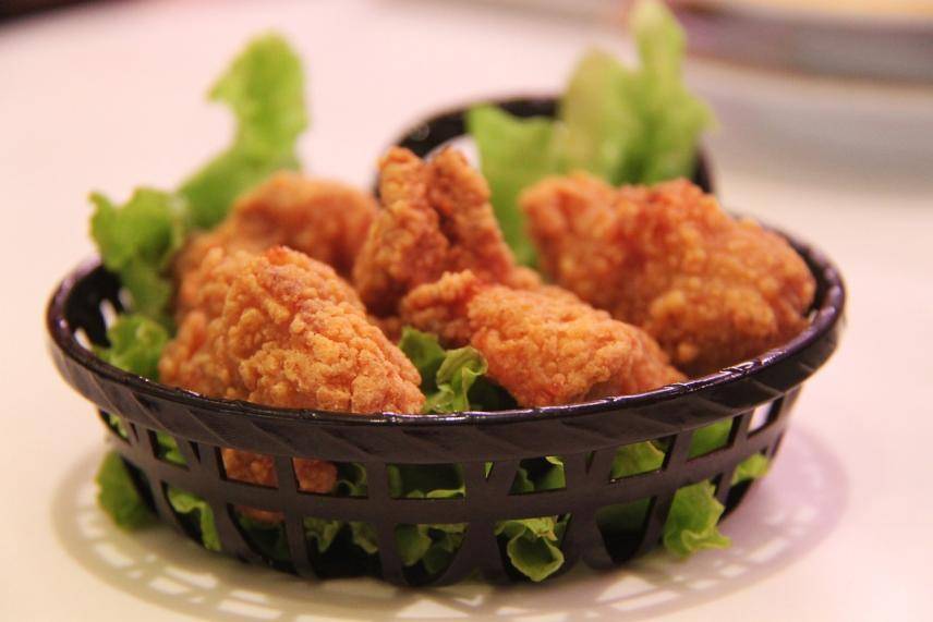 油炸食物时,忘记关火有多可怕?_厨房_油锅_抽油烟机
