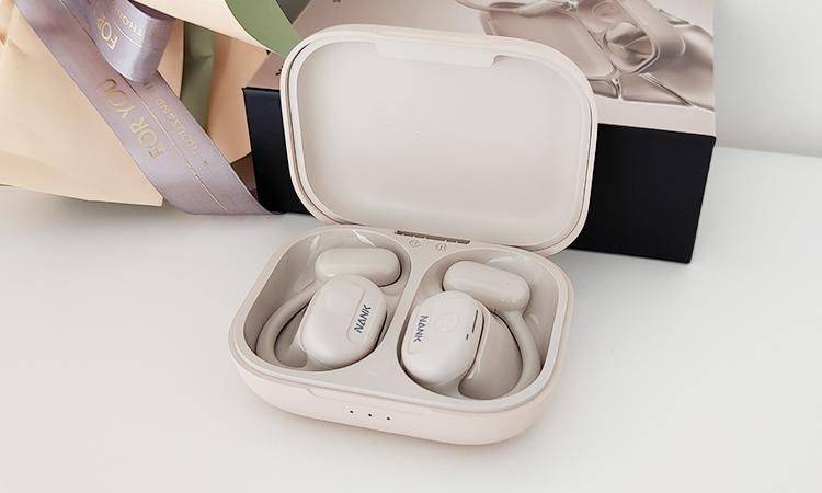 舒适的佩戴体验,从此刻开始:南卡OE CC开放式耳机