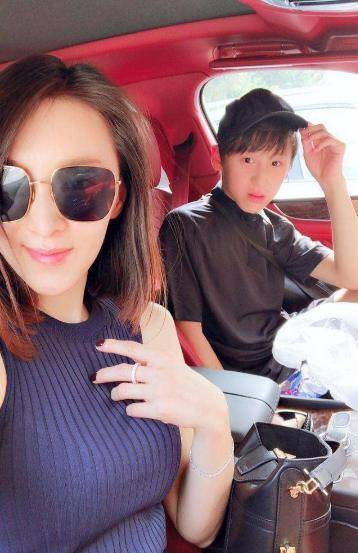 乐珈彤_豪门_老公