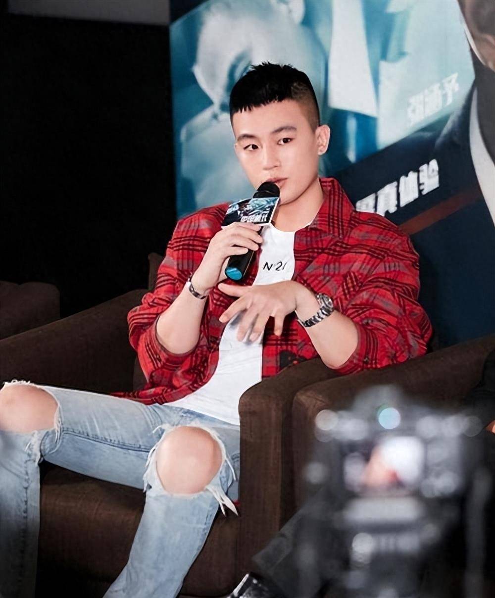 现在出现的就是杜江,欧豪等人.