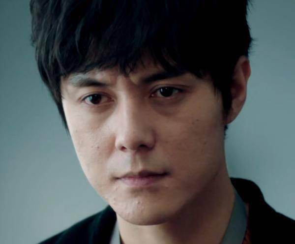 出道12年都没红,年过30却开始发力了,《盛装》又被张超给帅到了_严凯