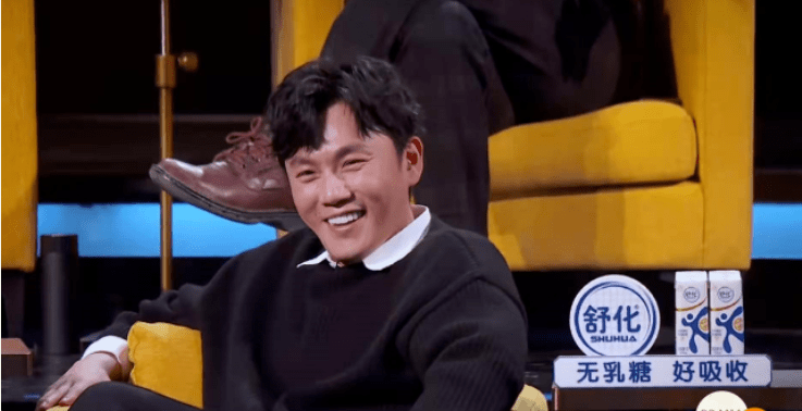 被黄奕吐槽秦昊娶了个娘,伊能静回怼写稿人不尊重女性,不接受这个梗