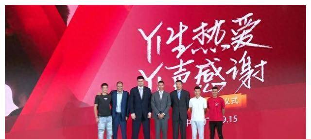 我们男篮移动长城,巴特尔王治郅姚明重聚!易建联地位凸显!