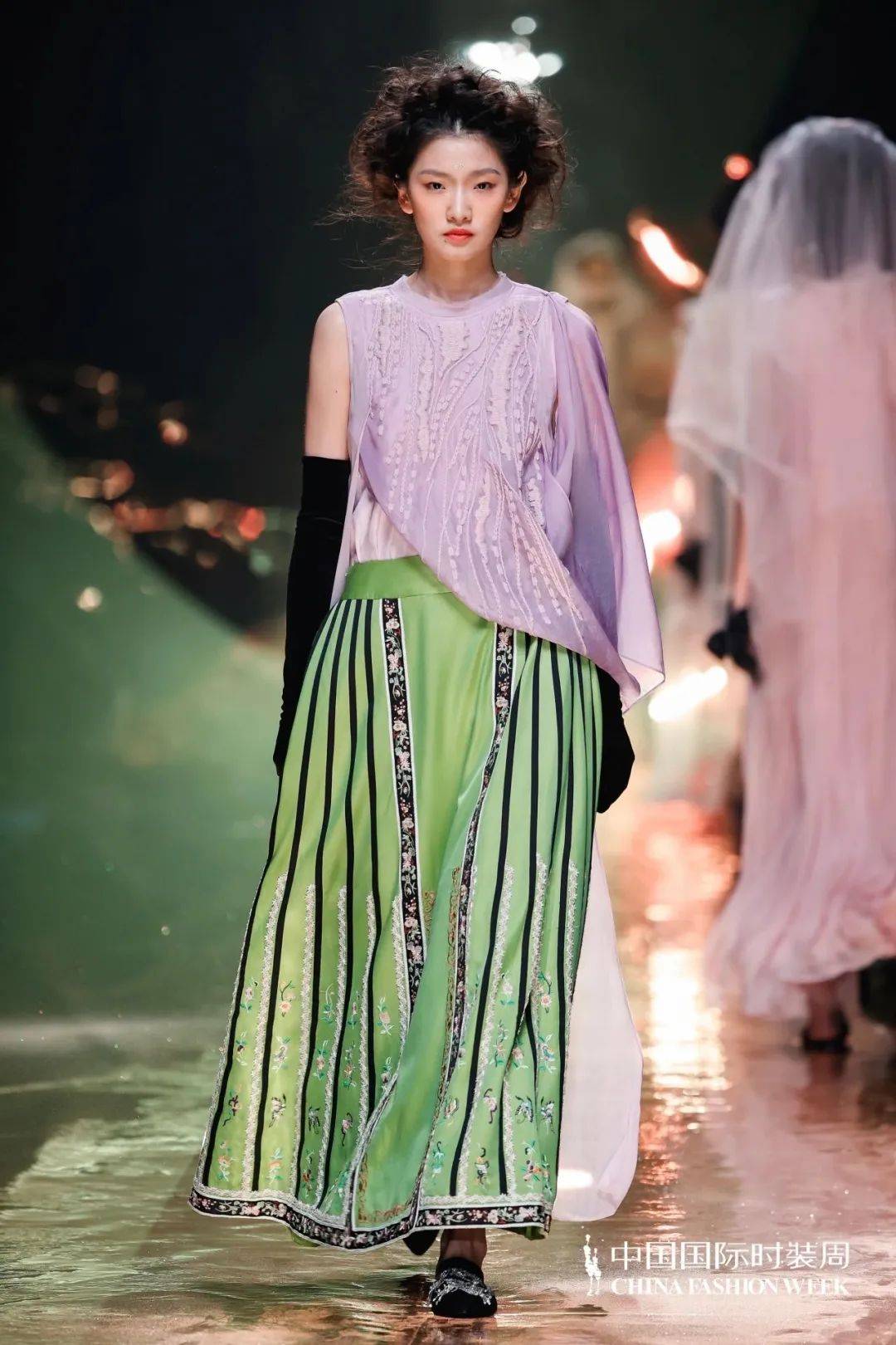 2024春夏中国国际时装周落幕 新面孔秀霸花落谁家?