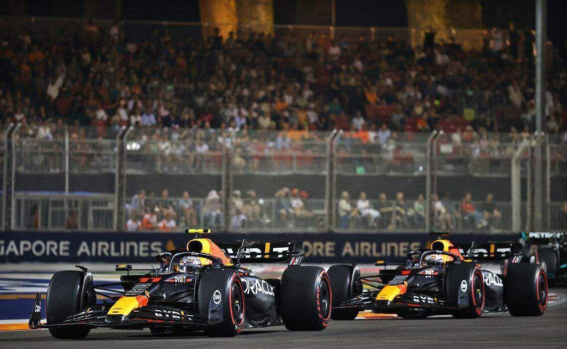 法拉利赛恩斯夺f1新加坡站杆位 红牛提早出局斯托尔撞车_阶段_赛道
