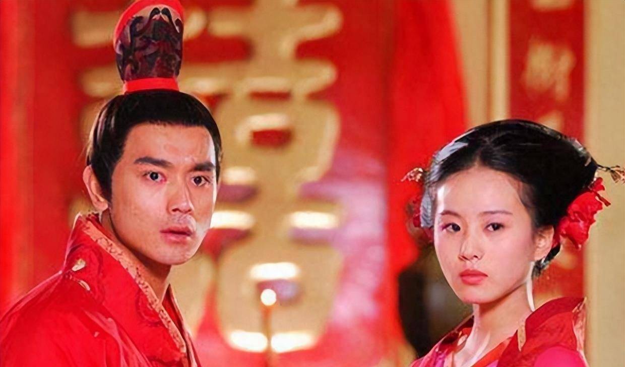 欧阳娜娜干爹是国外人,曾撞脸林志颖,和刘诗诗演夫妻,现状如何_唐宸禹