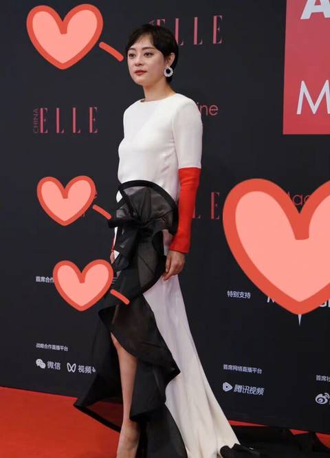 再穿高定变红毯大赢家,刘雯穿香奈儿却翻车_整体_造型_身材