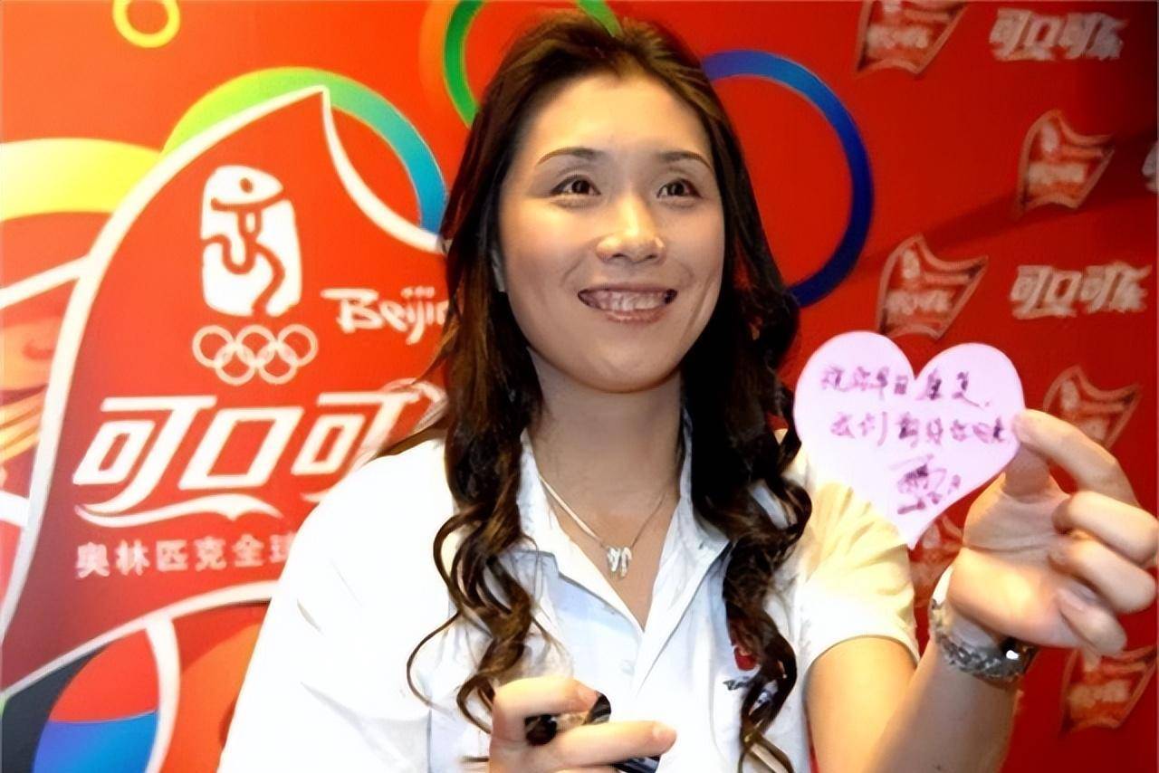 50岁前女排队长近况:面容松弛不复甜美,皱纹明显模样苍老_孙玥_排球