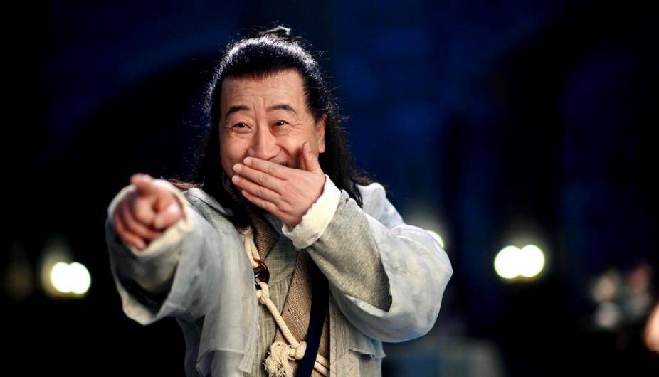 李彧相思君剧照而且,李彧是一个很聪慧的人,他从一开始的较劲到后来