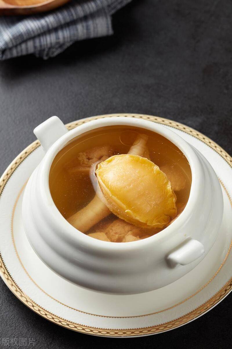 鲍鱼排骨汤的秘制做法，汤鲜味美，肉质细嫩！_搜狐网