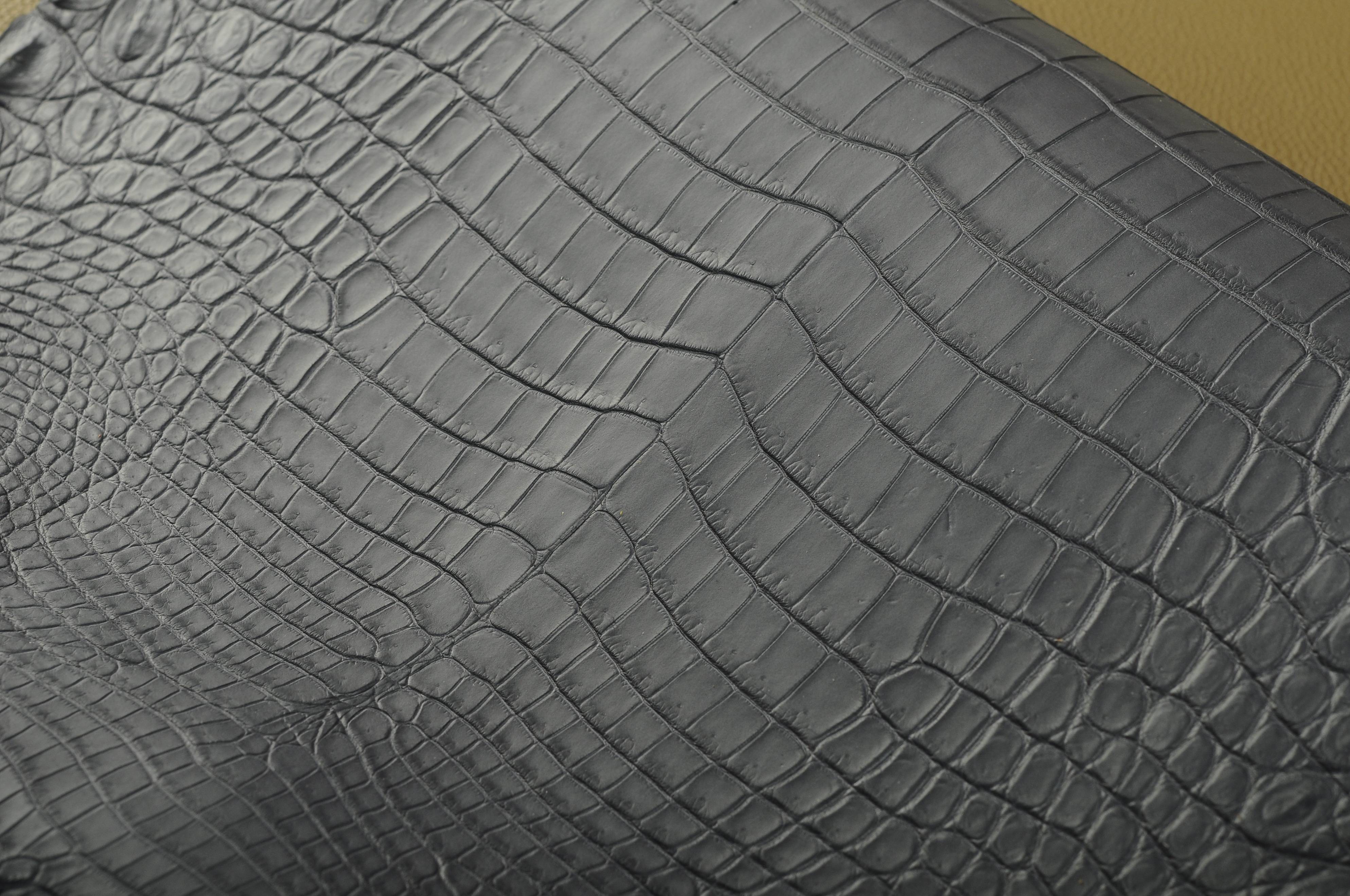 奢侈品牌常用的鳄鱼皮种类有哪些_尼罗_纹理_皮具