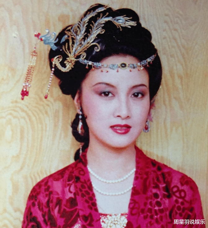 王熙凤人选乐韵的悲惨人生,为男人放弃事业,堕入无底深渊_罗烈_感情