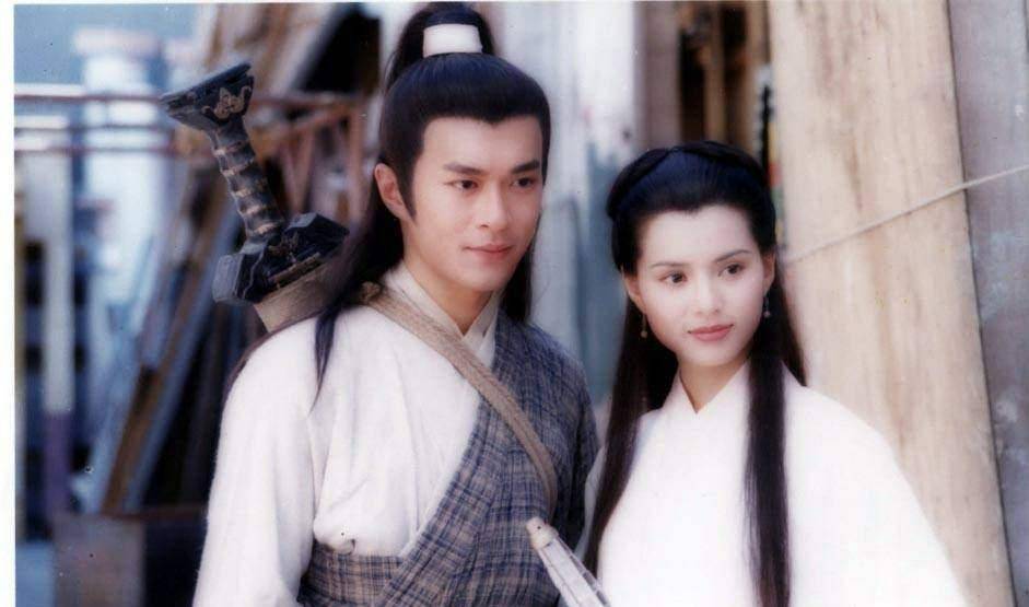 李若彤恋爱被分手,一度抑郁想身亡,偶遇周润发改变一生_郭应泉_小龙女