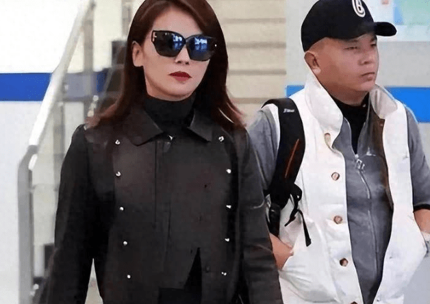 刘涛历史被曝光,某女星公开指责她为上位不惜代价 蒋欣挺刘涛!