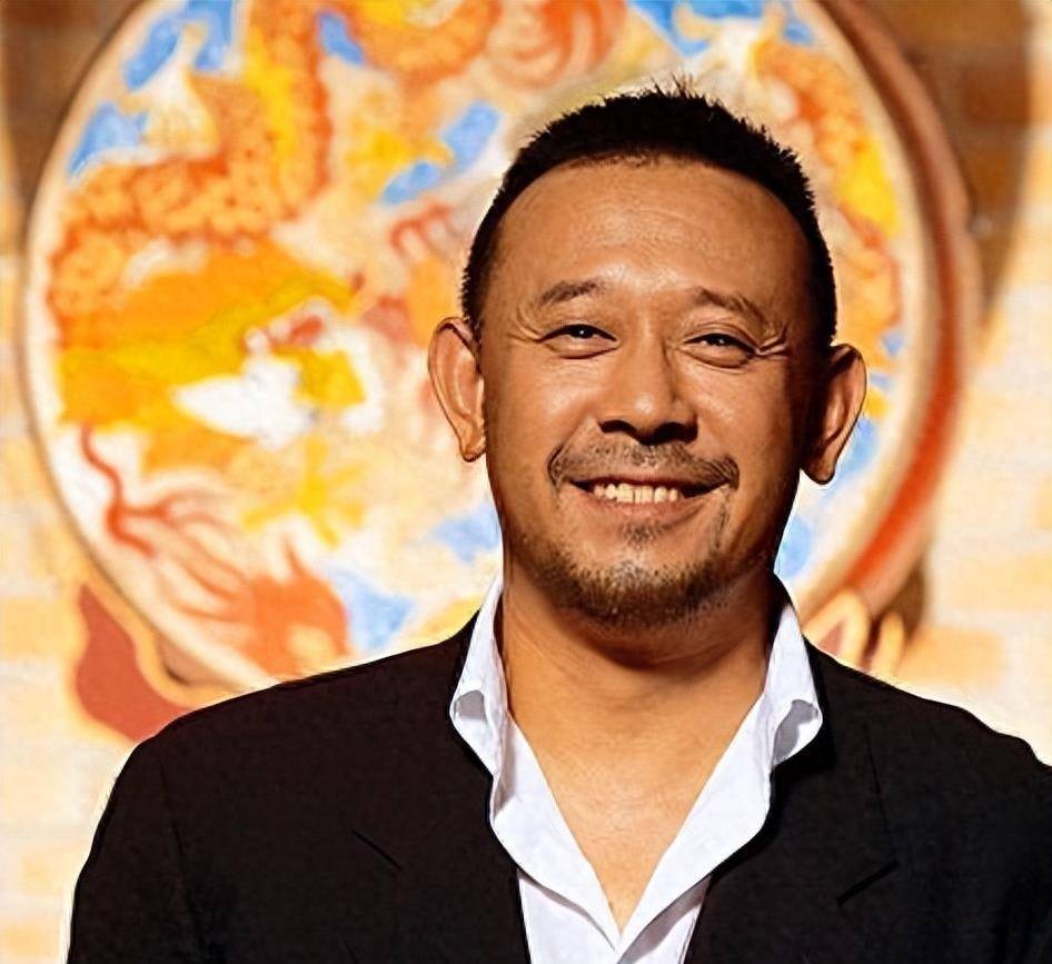 背靠"大佬"上位,"风流浪姐"左小青现形记_姜文_陈道明_靠山