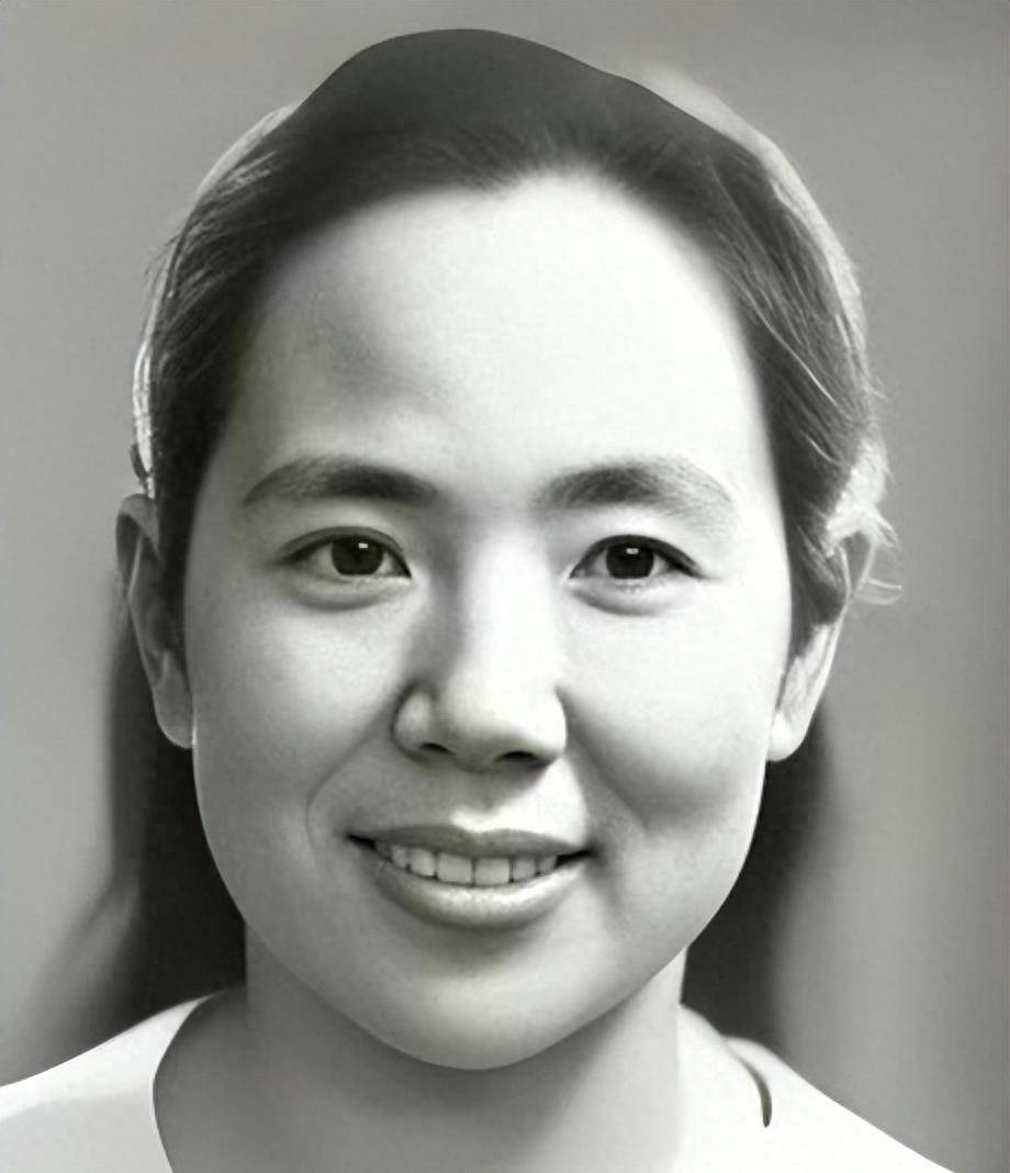 廖有梁老照片 童年活泼 中年落魄 晚年沧桑 妻子貌美 但他一生太坎坷