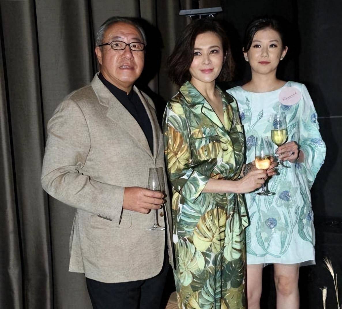 关之琳 我这辈子什么样的男人都试过,但有一件事没试过,_生活_关山