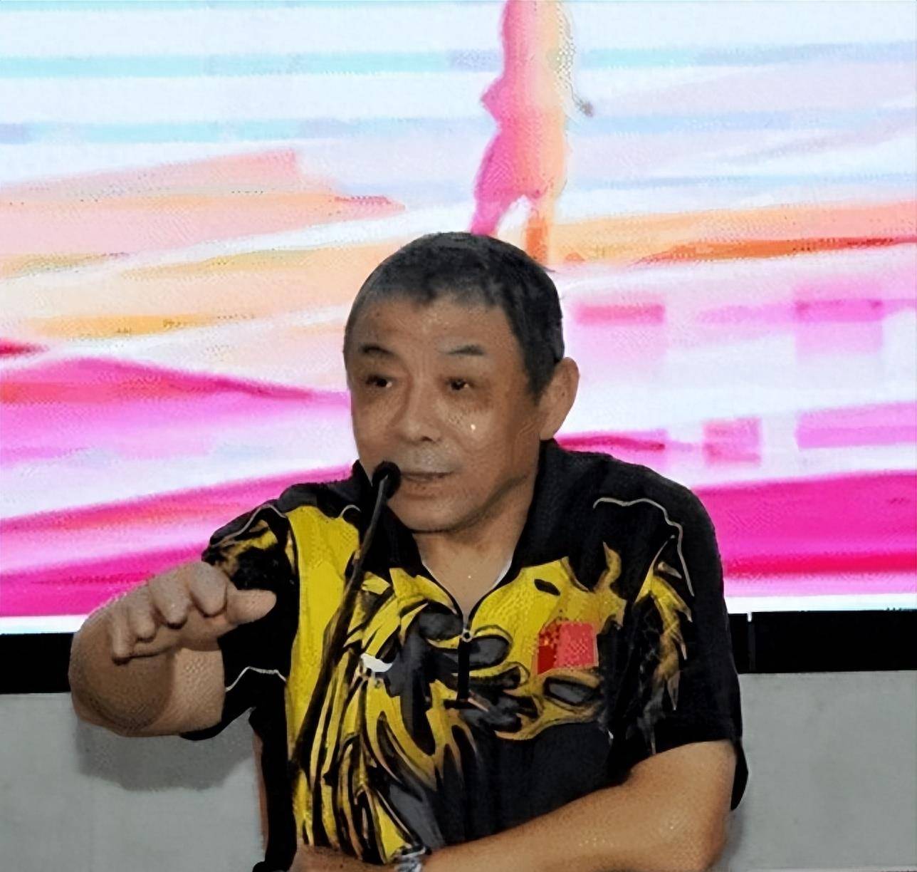 与王楠闹翻互不往来,不后悔女儿归化奥地利_李晓东_乒乓_教练