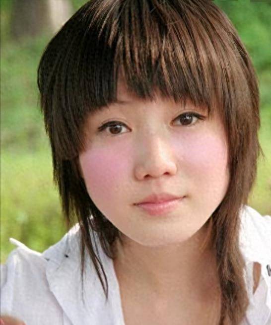 "最红裸模"张筱雨:22岁时拍写真火爆全网,如今将近40岁仍单身_照片