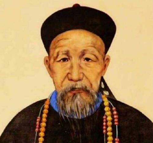 清朝的“两江总督”跟“九门提督”，哪个官比较大？最大的是这个 