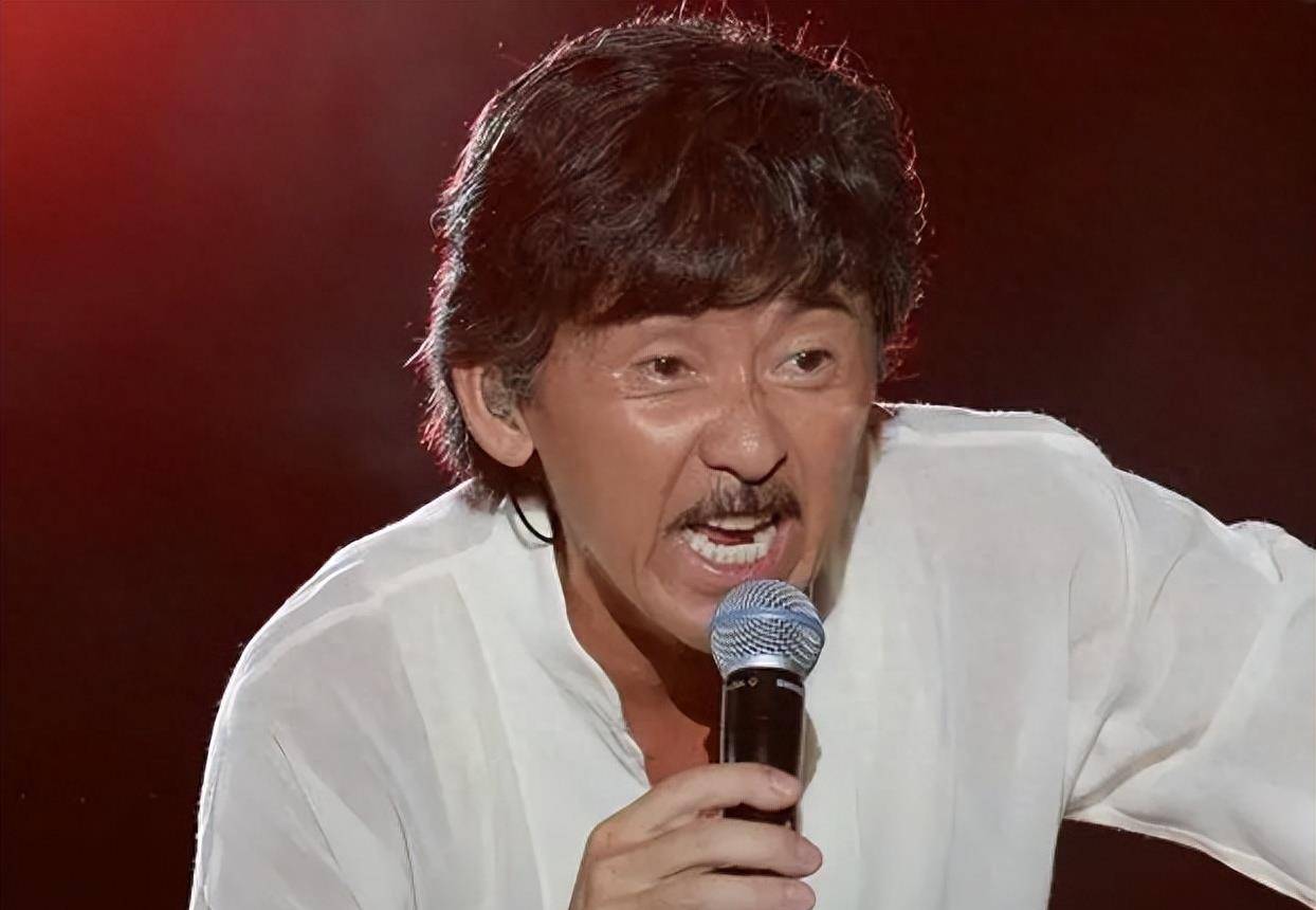 林子祥凭借一己之力,挑战了整个香港乐坛,但这对于他"铁肺歌王"的称号