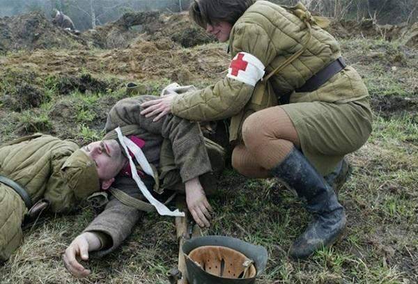 "麻袋"和裹脚布风格独特,"乞丐"版单兵装具?_军服_苏军_战场