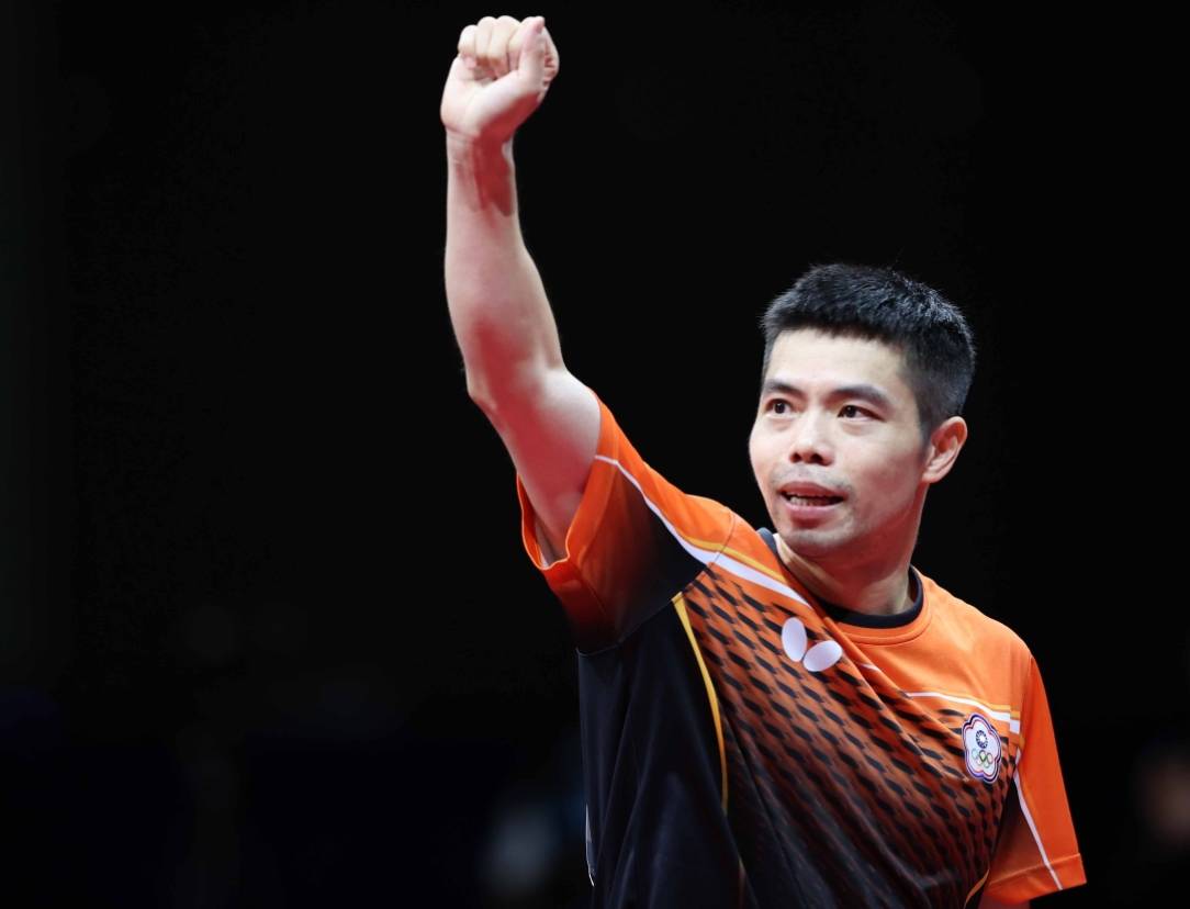 3-0!快节奏打懵庄智渊,樊振东横扫获胜,男团半决赛国乒开门红