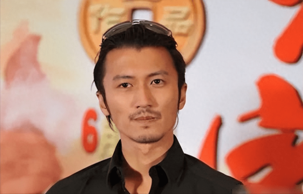 41岁谢霆锋传来喜讯,本人已亲口证实,网友:宝刀未老啊!