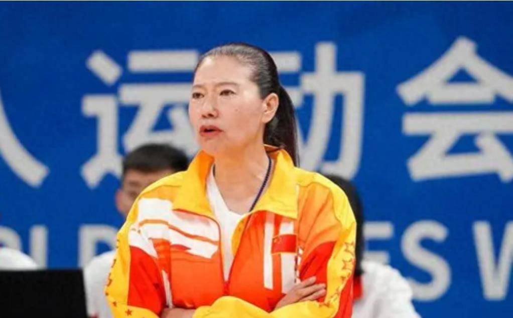 女篮名将展淑萍:儿子六岁男子离去,再婚带儿子付豪改嫁给裁判_篮球