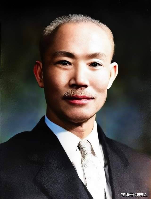 蒋经国爱打高尔夫球,被陈诚痛骂,蒋介石是如何一语巧妙替儿子解围?