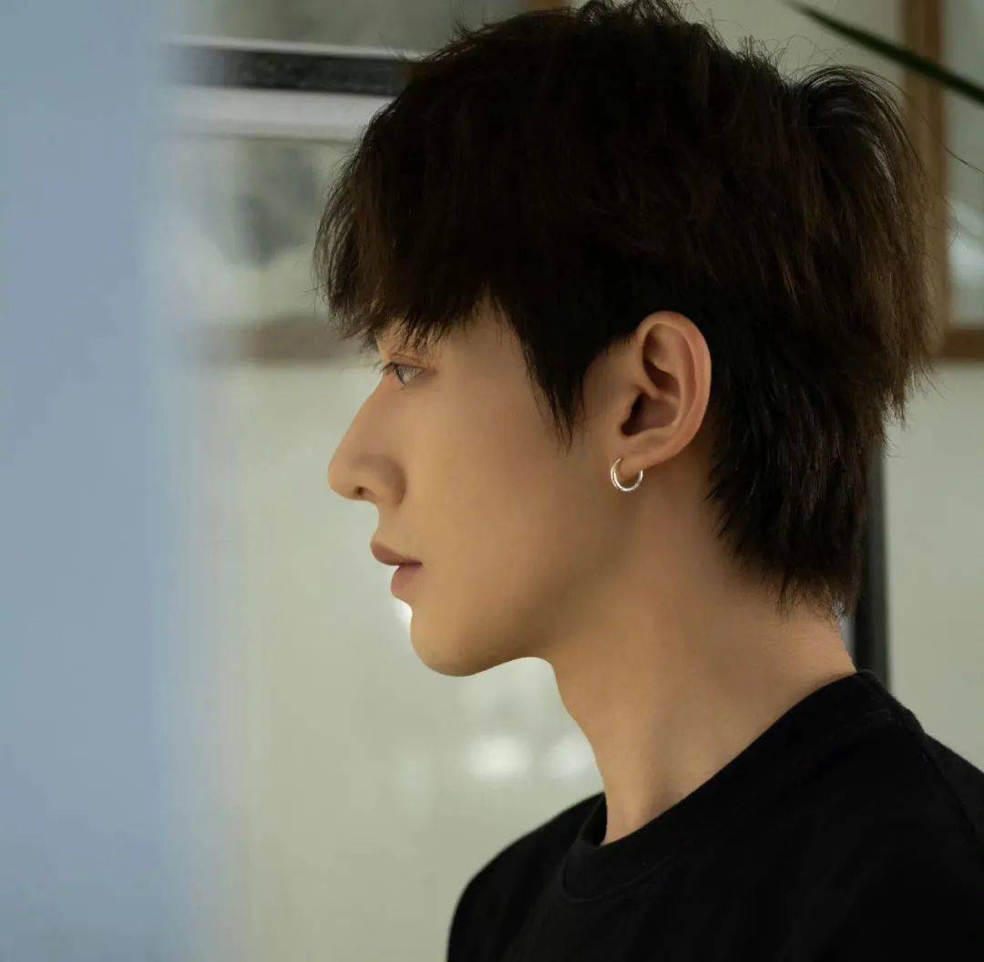 男生头像 | 白敬亭