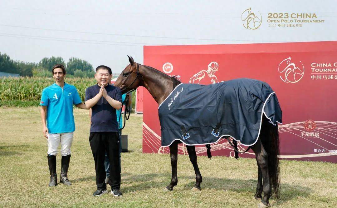 快鱼饶忠明简历图片