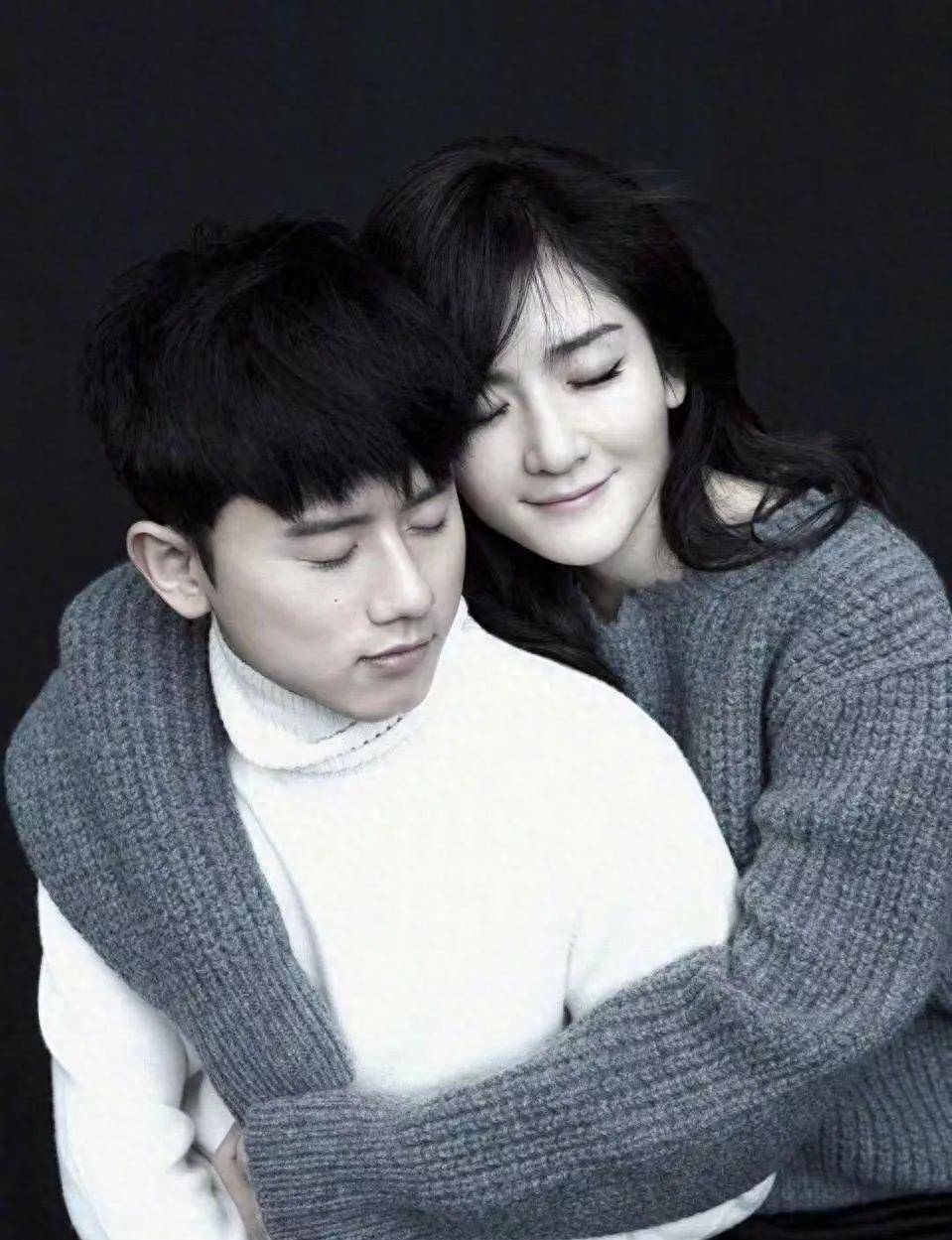 与谢娜亲密合照,两人越来越有夫妻相_情侣_纪念日_照片