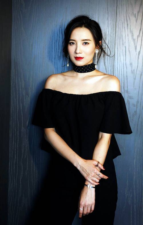 42岁宋佳,饱满有料女人味十足!_演技_女神_影视圈