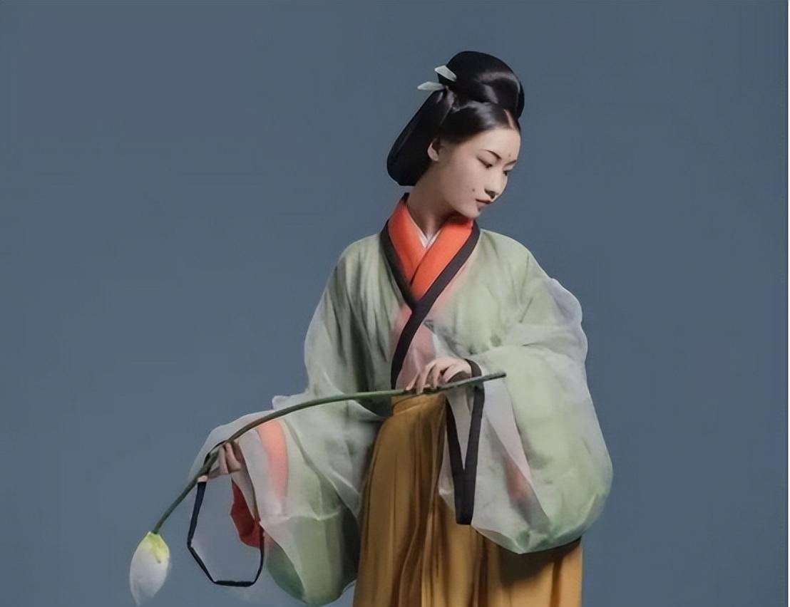 不要觉得古人很保守,穿衣可比现代人还开放_衣物_人们_我国