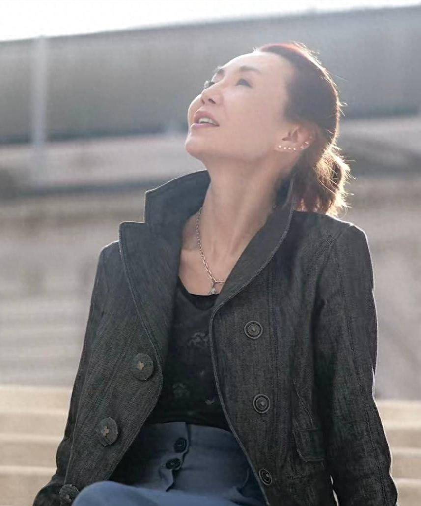 张曼玉大晒生日近照!