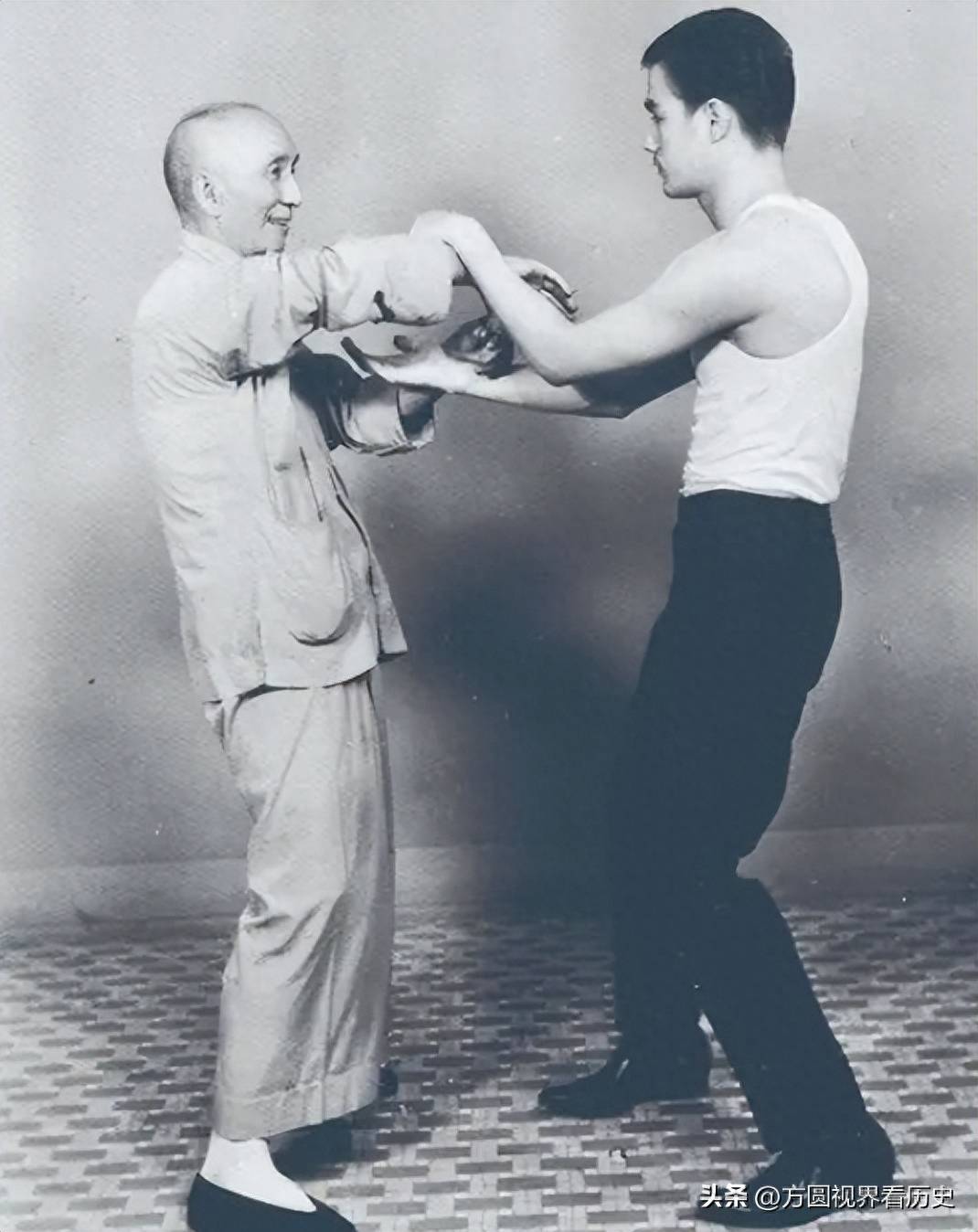 叶问:咏春拳的传承与影视传奇