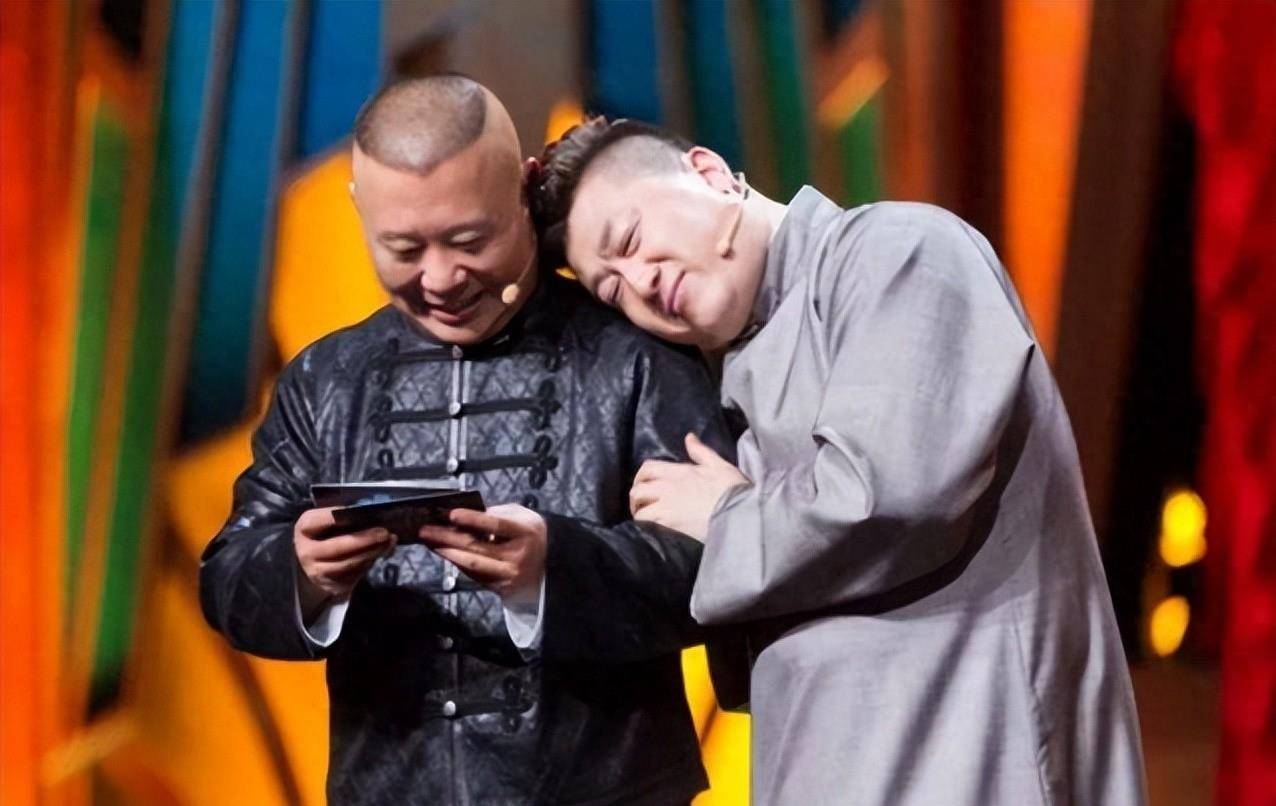 "德云坟王"张鹤伦花样"挑衅",凭实力获得郭德纲认可,不易_表演_二人转