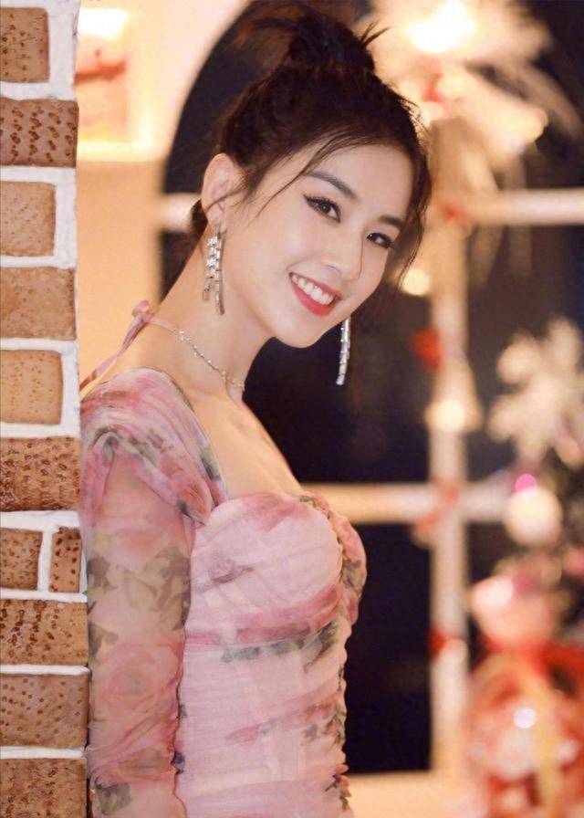 "恶少"王烁:睡遍娱乐圈女星,掌掴继母王艳,枪指刘涛老公王珂_黄圣依