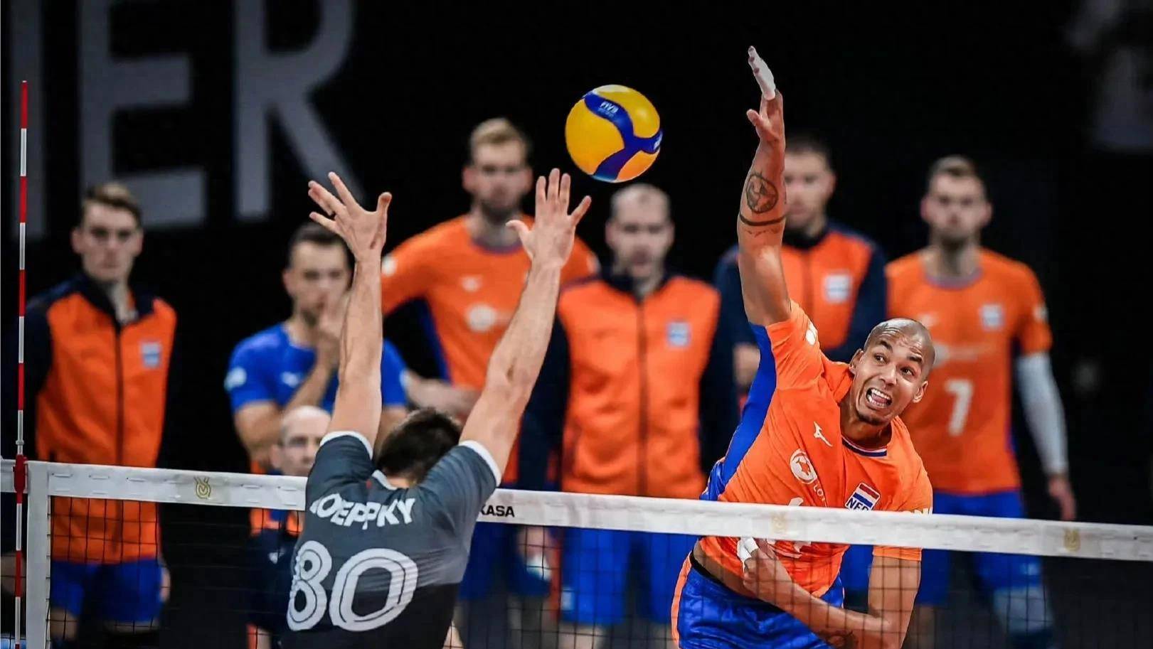 荷兰男排开门黑,被加拿大队搅局,拦网被虐13个,尼米尔空砍29分_比赛日