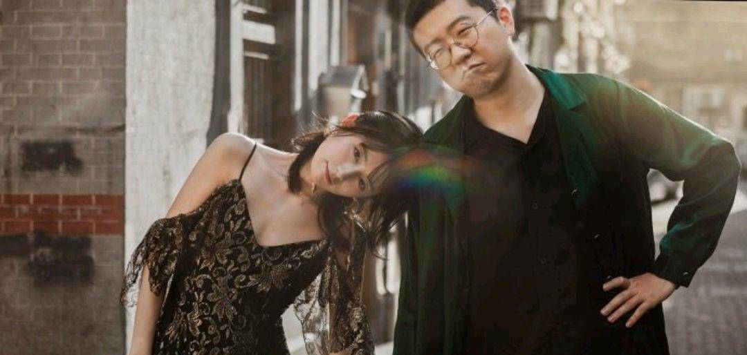 李诞黑尾酱分手:曾经令人羡慕的一对分手了,你还相信爱情吗?