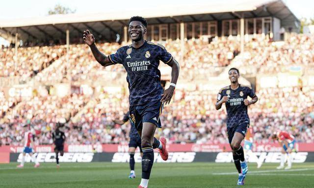 0比3再到0比4,一夜三黑马落幕,法甲保级队再冲榜首_比赛_赫罗纳_赛季