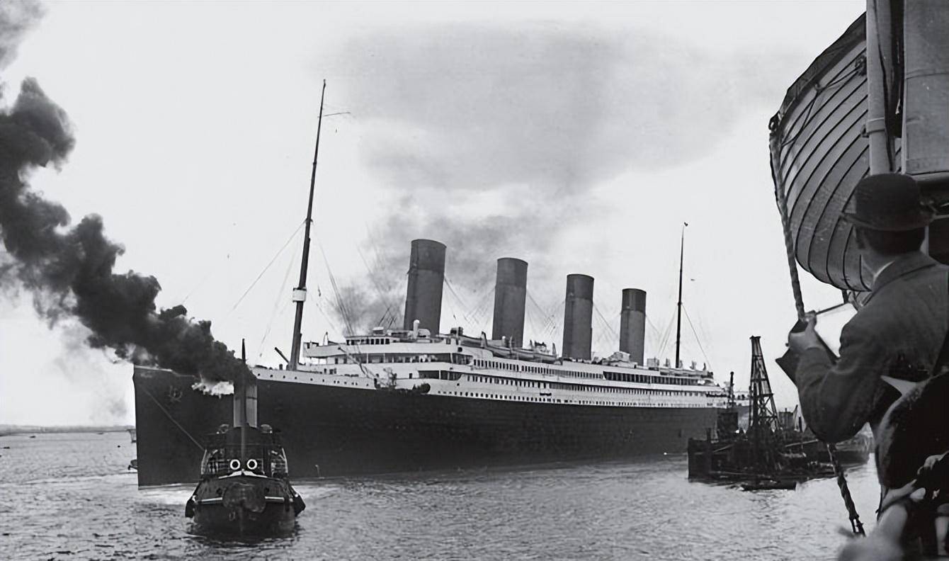 泰坦尼克号真实历史,泰坦尼克号真实照片曝光_白星_航运公司_卡纳德