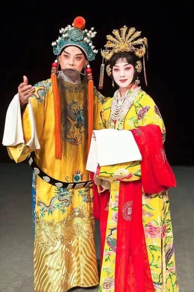 李胜素:我还不会开车,但我有一个好老公_京剧_白燕升_妻子