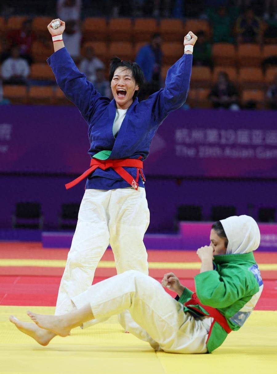 于丹拿到中国队首金_亚运会_运动_摔跤