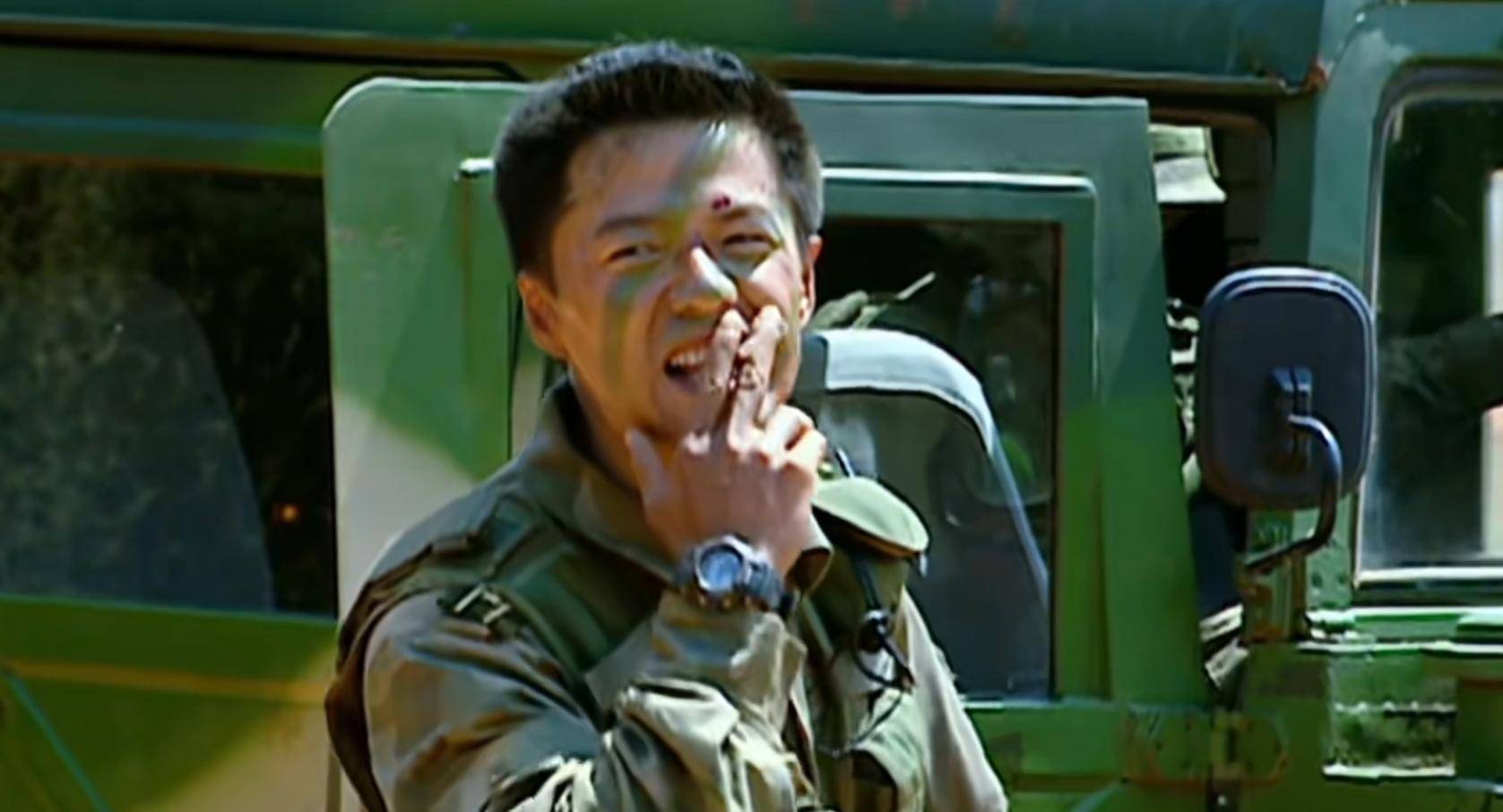 重温《士兵突击》,才懂许三多从"龟儿子"逆袭成"兵王"的真相_史今来