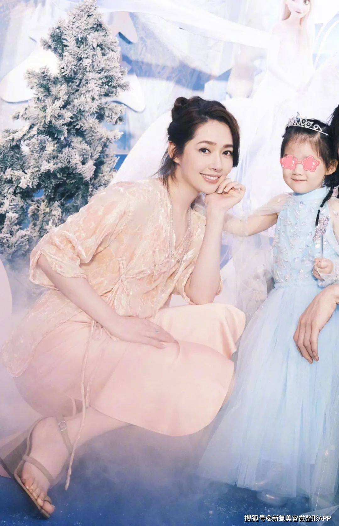 向佐郭碧婷的女儿在10月1号国庆节举办3岁生日派对~大家昨天刷热搜没