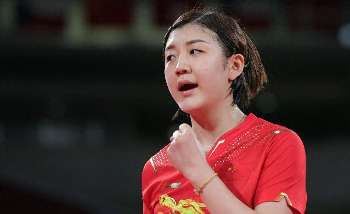 比赛一开始,早田欣娜就全力进攻孙英莎,造成一定困难,孙英莎及时调整