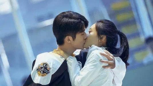 继邓伦客串《冰糖炖雪梨》后,杨紫零片酬出现:出场方式让人感动_电视